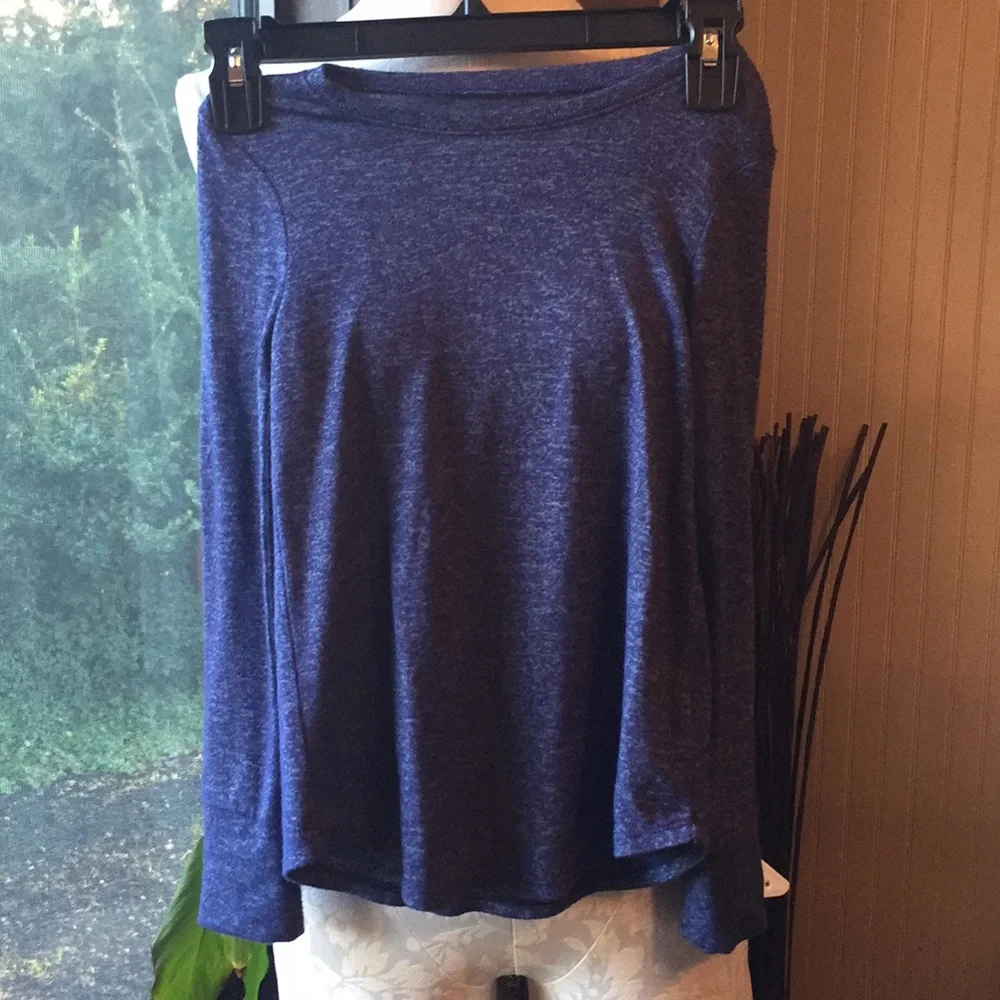 Justice long sleeve shirt blue lightweight‎ size 6